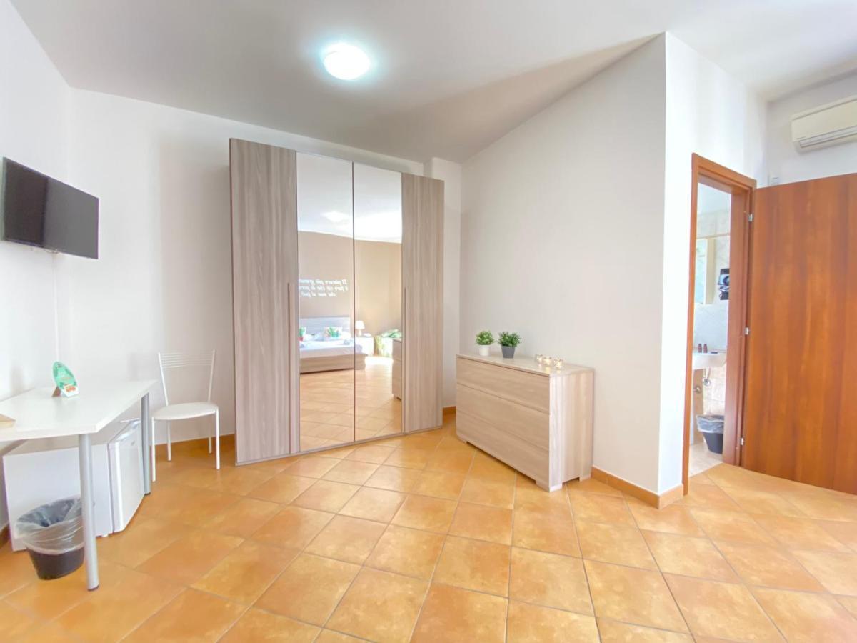Maison Soleil Guest House Gallipoli Bagian luar foto